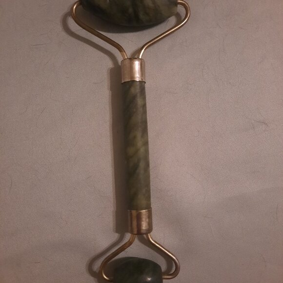 Jade face roller - Picture 2 of 2